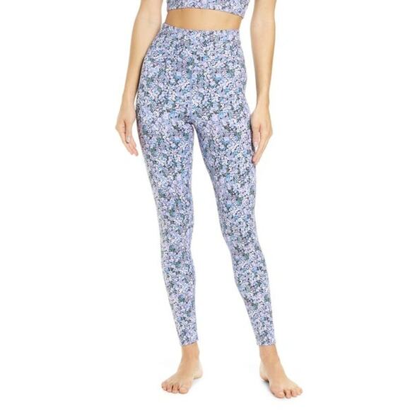 BEACH RIOT Activewear Athleisure Piper Ditsy Floral Print...